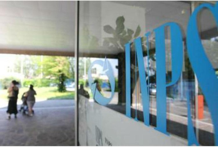 Inps: retribuzioni dieci anni, privati in crescita, pubblici sotto l’inflazione