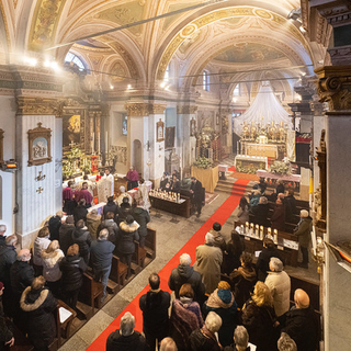 Il ponte dei Santi ad Anzino: le celebrazioni e i riti al Santuario per la solennità e la memoria dei defunti