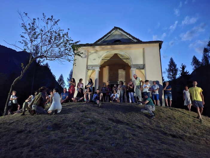 Crevoladossola, teatro e nuova illuminazione per l’Oratorio di Santa Croce: doppio appuntamento tra cultura e valorizzazione del territorio Crevoladossola, teatro e nuova illuminazione per l’Oratorio di Santa Croce: doppio appuntamento tra cultura e valorizzazione del territorio