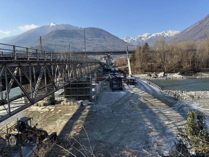 Lavori sulla ferrovia Vigezzina, chiuso per dieci giorni il ponte della Mizzoccola