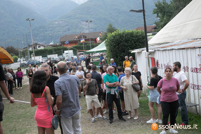 Musica, cucina toscana e divertimento: oggi una nuova giornata alla Festa della Lucciola