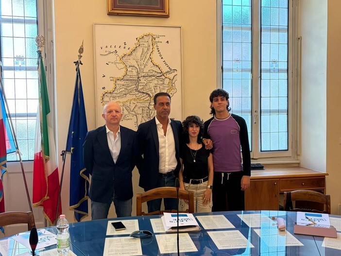 Da sinistra Gianluca Iervasi, Lucio Pizzi, Ilaria Mauro, Davide Galletti Da sinistra Gianluca Iervasi, Lucio Pizzi, Ilaria Mauro, Davide Galletti