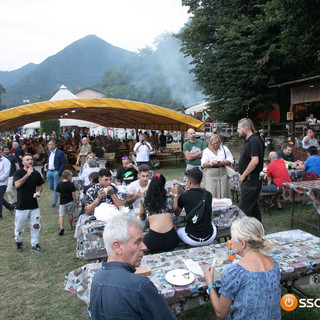La forza della Lucciola sono i suoi volontari: 150 persone al lavoro per una festa che guarda al futuro