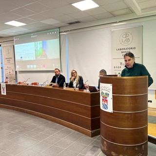 Laboratorio Bosco, Preioni: "Progetto innovativo per valorizzare la filiera forestale" Laboratorio Bosco, Preioni: "Progetto innovativo per valorizzare la filiera forestale"