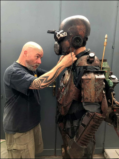 ‘Noi Robots’, mostra dello scultore e scenografo Roberto Molinelli