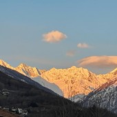 L'Uncem ricorda Francesco Guccini: "Grazie semplice a un uomo di montagna e costruttore di nuovo Umanesimo" L'Uncem ricorda Francesco Guccini: "Grazie semplice a un uomo di montagna e costruttore di nuovo Umanesimo"