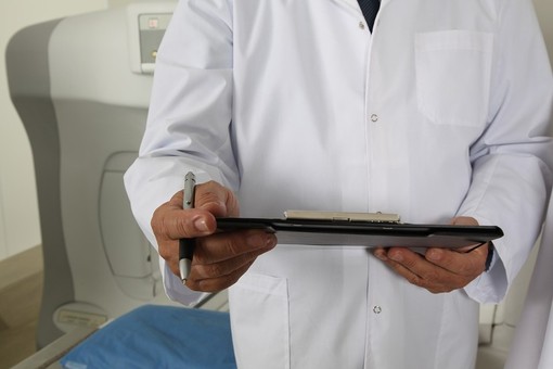 Medici di famiglia: Castano e Benintende prolungano l’attività fino a 72 anni