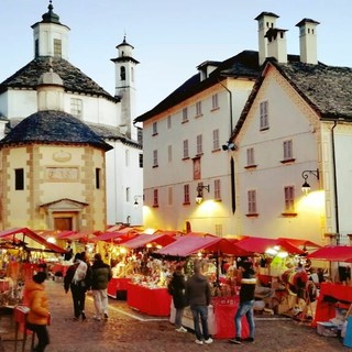 Il Natale arriva in anticipo: Craveggia inaugura la stagione dei mercatini