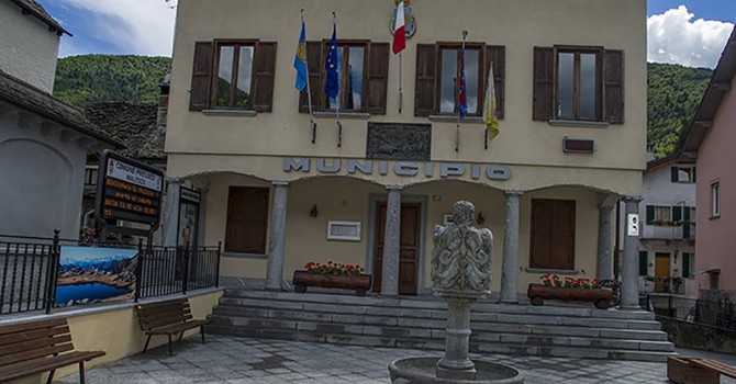 Orsi e lupi vicino ai centri abitati, Malesco chiede un intervento urgente