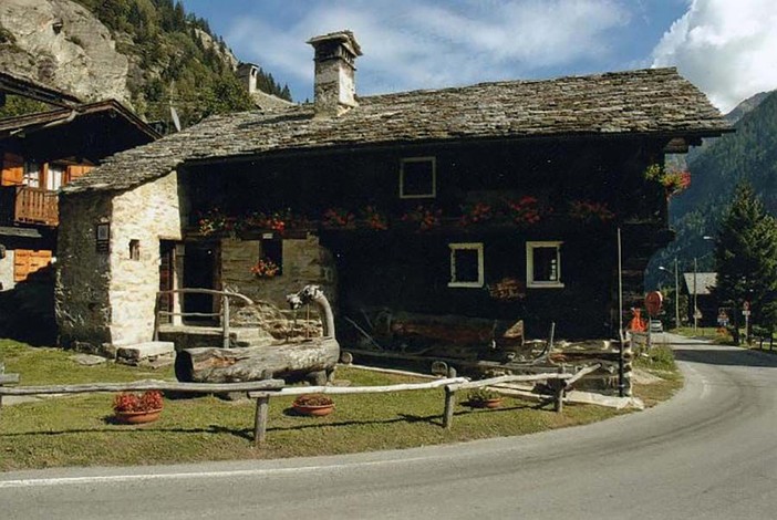 A Macugnaga musica e cultura al Museo Antica Casa Walser A Macugnaga musica e cultura al Museo Antica Casa Walser