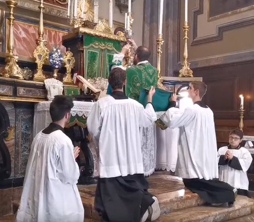 Saranno celebrate ancora le messe in latino a Vocogno, Pallanza e Romagnano