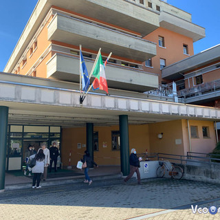 Ospedale unico, il M5S attacca: &quot;La regione vuole regalare il Castelli ai privati?&quot;