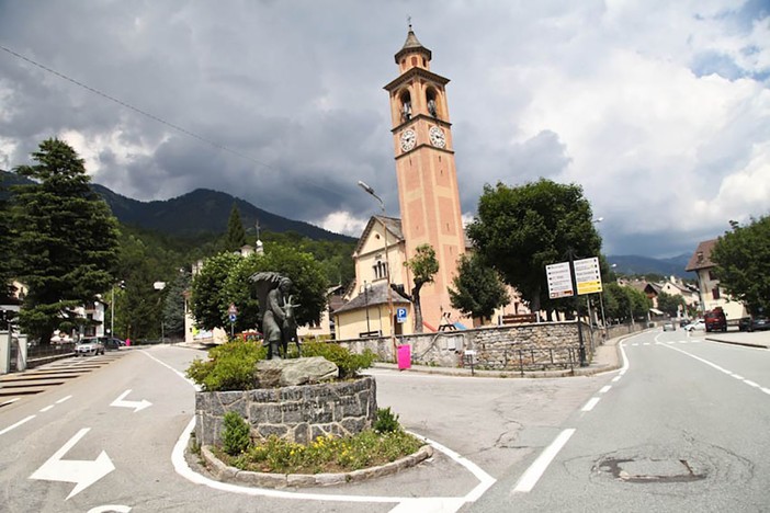 A Druogno le avventure di Joshua Slocum raccontate tra musica e parole A Druogno le avventure di Joshua Slocum raccontate tra musica e parole