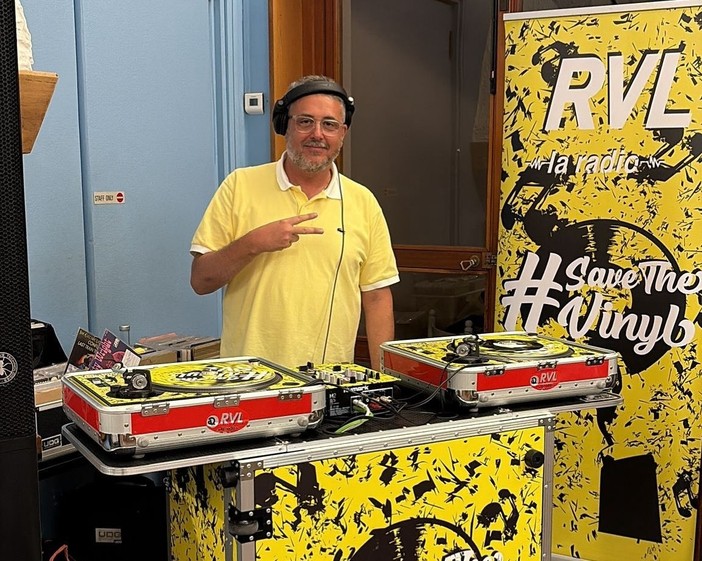 La sfida della radio nell’era digitale La sfida della radio nell’era digitale