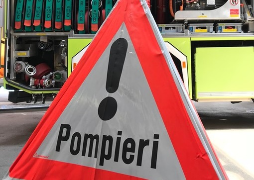 Non solo maltempo in Canton Ticino: incendio nella notte in una palazzina ad Agno. Evacuati gli otto inquilini