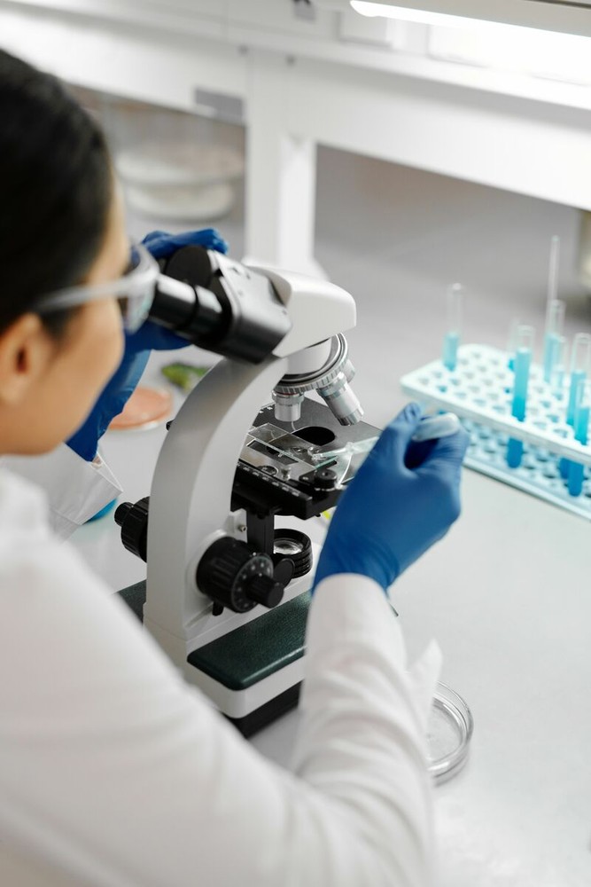 Retatrutide, il peptide sperimentale al centro della ricerca metabolica Retatrutide, il peptide sperimentale al centro della ricerca metabolica