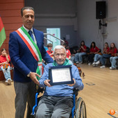 Il sindaco Lucio Pizzi e il partigiano Arialdo Catenazzi