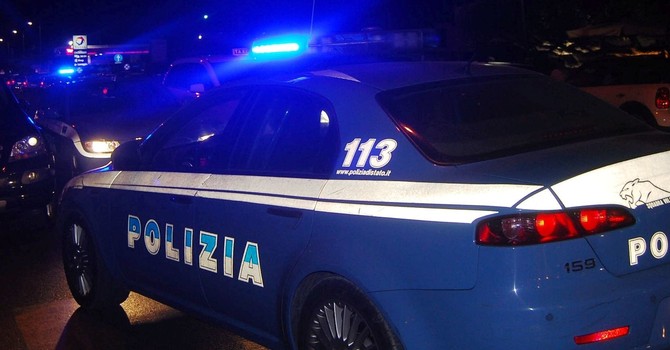 Controlli straordinari della Polizia: 700 persone identificate nel weekend