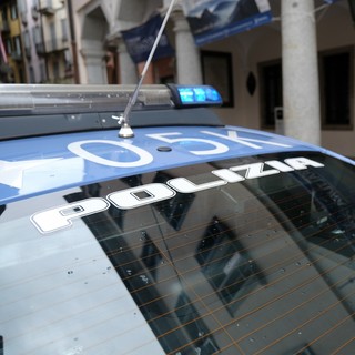 Stalking, viola più volte il divieto di avvicinamento: 50enne portato in carcere Stalking, viola più volte il divieto di avvicinamento: 50enne portato in carcere