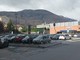 Domodossola, due giorni di divieto di sosta nel parcheggio del supermercato Tigros