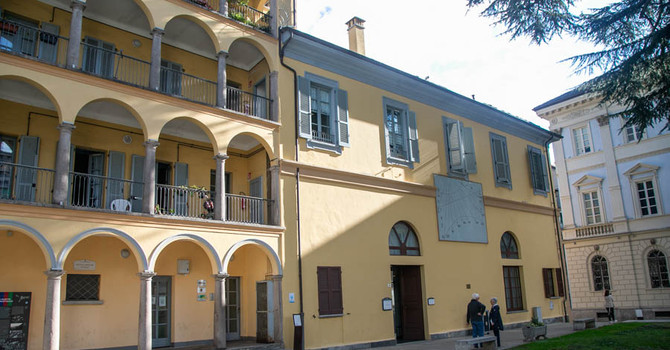 Scollegarsi per ritrovarsi: oggi pomeriggio un incontro sulla dipendenza digitale organizzato da Acli Vco