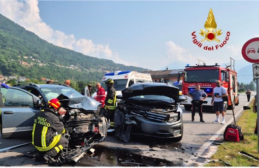 Incidente tra due auto sulla Provinciale 166: tre persone in ospedale