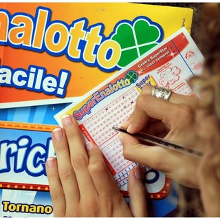 SuperEnalotto, la fortuna bacia Domodossola: vinti oltre 33mila euro al Bar Venus