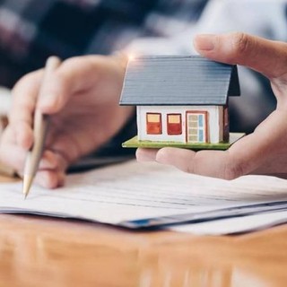 Da settembre nuovi bonus per le famiglie: auto elettriche, elettrodomestici e molto altro