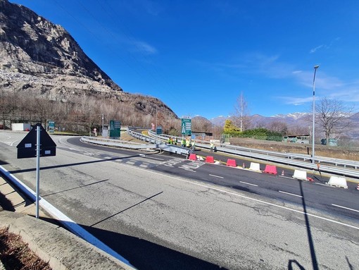 Lavori sulla A26, chiuso per due notti lo svincolo di Baveno