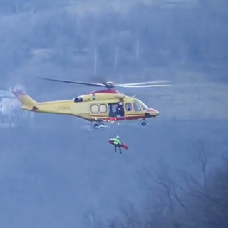 Si infortuna sopra Preglia, crevolese recuperato con il verricello dall'elicottero del 118 VIDEO