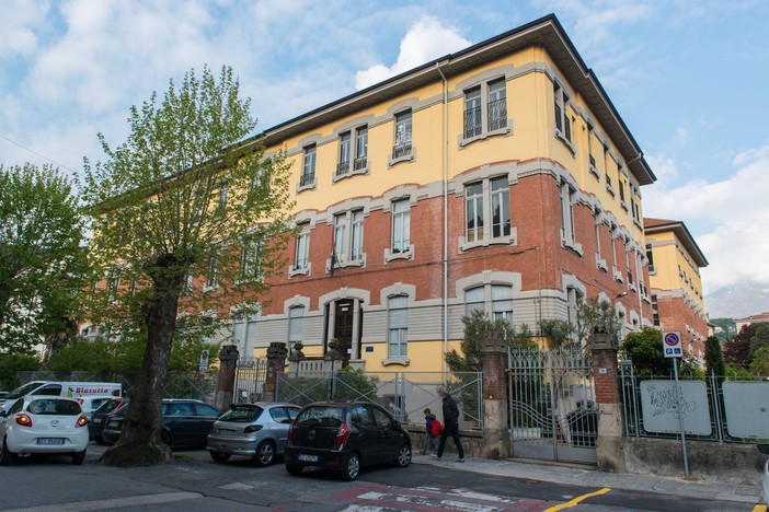 &quot;Storie di streghe?&quot;, in scena lo spettacolo degli alunni delle Milani