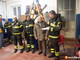 Giulio Contardi (secondo da destra) tra i colleghi vigili del fuoco Giulio Contardi (secondo da destra) tra i colleghi vigili del fuoco