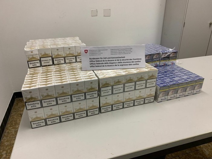 Svizzera: sequestrate 1,6 milioni di sigarette. Anche il contrabbando va al contrario