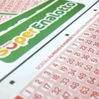 Appello dei giocatori compulsivi del Vco: dietro le vincite, il rischio della dipendenza Appello dei giocatori compulsivi del Vco: dietro le vincite, il rischio della dipendenza