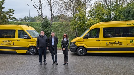 Otto nuovi scuolabus ibridi dal Parco Val Grande. Spadone: "Un risultato significativo"