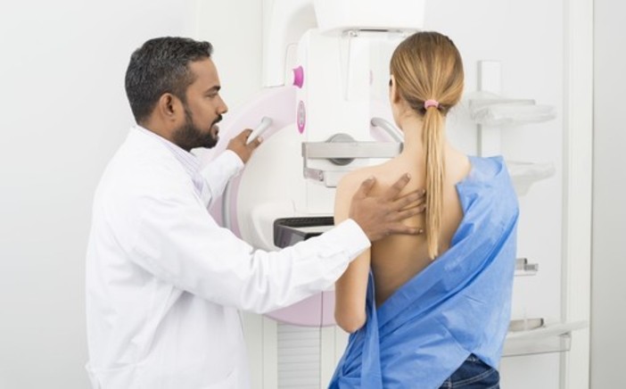 "Ottobre Rosa": un mese di screening gratuiti per la prevenzione del tumore al seno