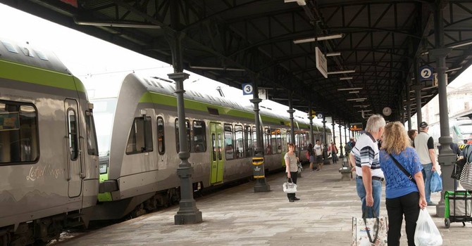 Treni fermi tra Briga e Domodossola: traffico ferroviario interrotto per danni ai binari Treni fermi tra Briga e Domodossola: traffico ferroviario interrotto per danni ai binari