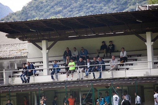 Chiusa temporaneamente la tribuna allo stadio di Ornavasso