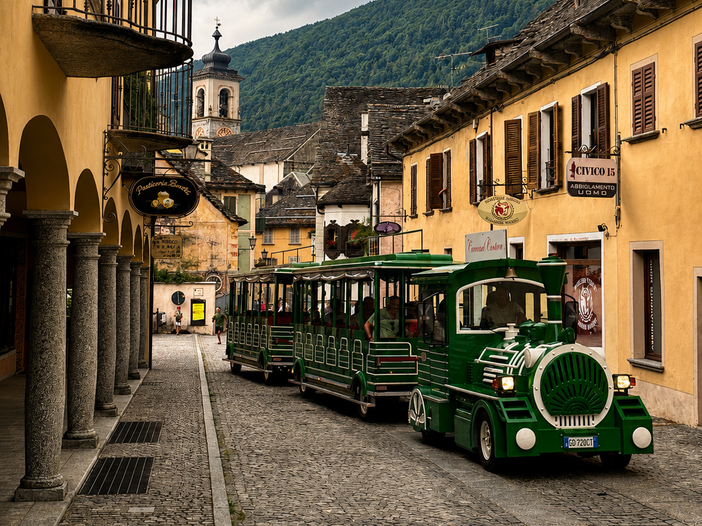 Nasce il Trenino Vigezzino: un viaggio tra i borghi per scoprire la valle Nasce il Trenino Vigezzino: un viaggio tra i borghi per scoprire la valle