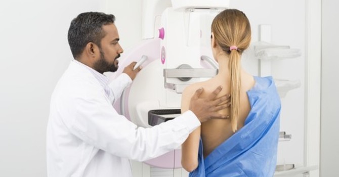"Ottobre Rosa": un mese di screening gratuiti per la prevenzione del tumore al seno