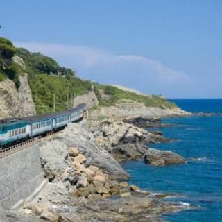 Trenitalia: "In Piemonte per l'estate oltre 740 collegamenti al giorno e rete assistenza potenziata"