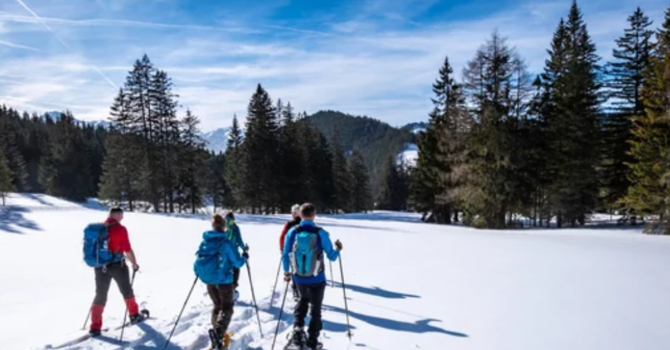 Vacanze sulla neve, quasi 9 milioni di italiani in viaggio Vacanze sulla neve, quasi 9 milioni di italiani in viaggio
