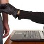 Finti atti giudiziari via mail: la Polizia di Stato mette in guardia dalle nuove truffe online Finti atti giudiziari via mail: la Polizia di Stato mette in guardia dalle nuove truffe online