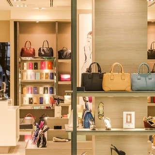 Wrapping di interni: il restyling intelligente, veloce e senza ristrutturazione