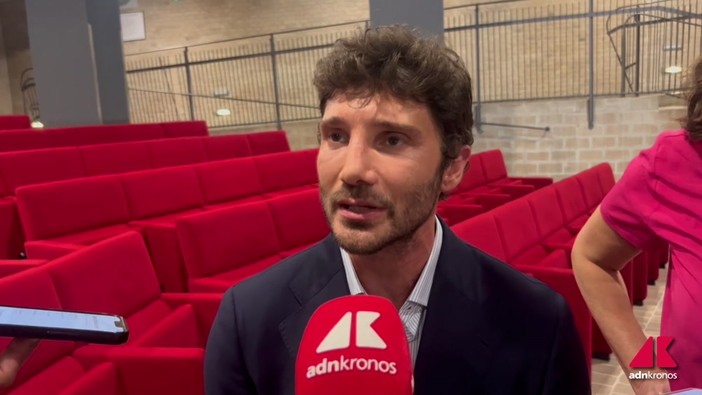 Sanremo, Stefano De Martino: "Al lavoro sul mio festival, ascolto le canzoni in tre modi"