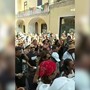 A Pozzuoli la protesta dei residenti: "Il governo dov'è? Vogliamo un tetto sulla testa"