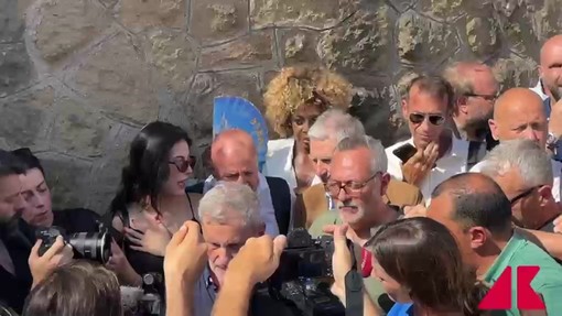 Alemanno esce da Rebibbia: "Io innocente condannato per reato abolito, rifarei tutto" Alemanno esce da Rebibbia: "Io innocente condannato per reato abolito, rifarei tutto"