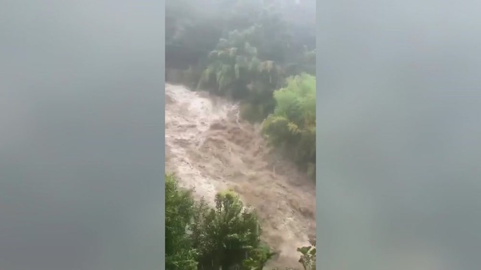 Maltempo in Toscana, pioggia record nella zona di Bagnone
