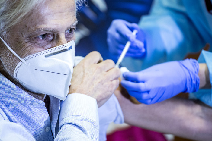 Anti-Covid: in Piemonte parte la campagna 2026-2027 con il vaccino aggiornato