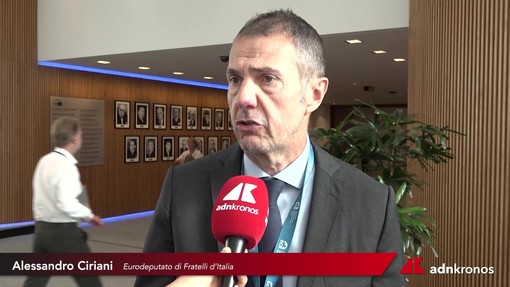 Asilo: Ciriani (FdI), "Più strumenti per mettere a terra il patto su immigrazione e asilo" Asilo: Ciriani (FdI), "Più strumenti per mettere a terra il patto su immigrazione e asilo"